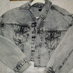 Grey acid wash cropped jean jacket